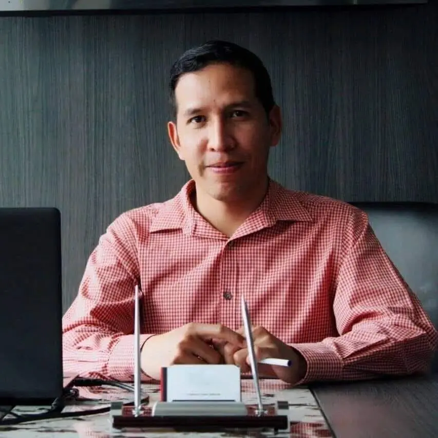 Wilmer Santoyo, Consultor Senior de SEO Técnico & GEO · B2W Agency